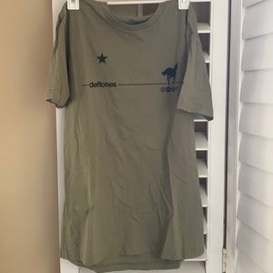 Deftones tshirt never worn
